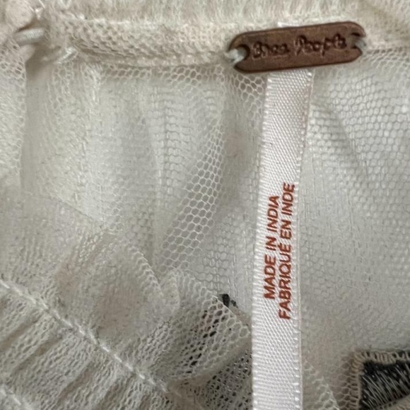 Free People Embroidered Mesh Yoke Cotton & Linen-Blend Top - Picture 5 of 7